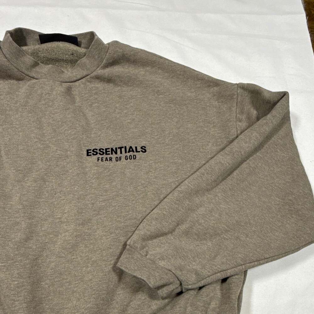 Essentials Fear of God Gray Crew Neck Pullover Sweatshirt Men's M Logo Pockets